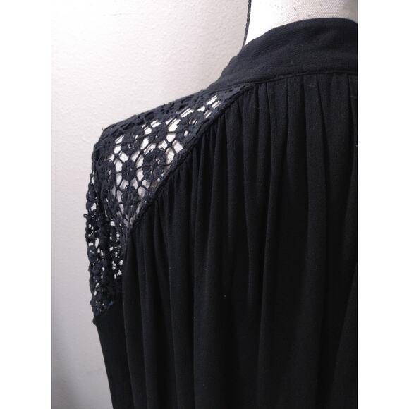 Free People Black Lace Cold Shoulder Mock Neck Choker Cutout Top Size XS - Picture 9 of 11
